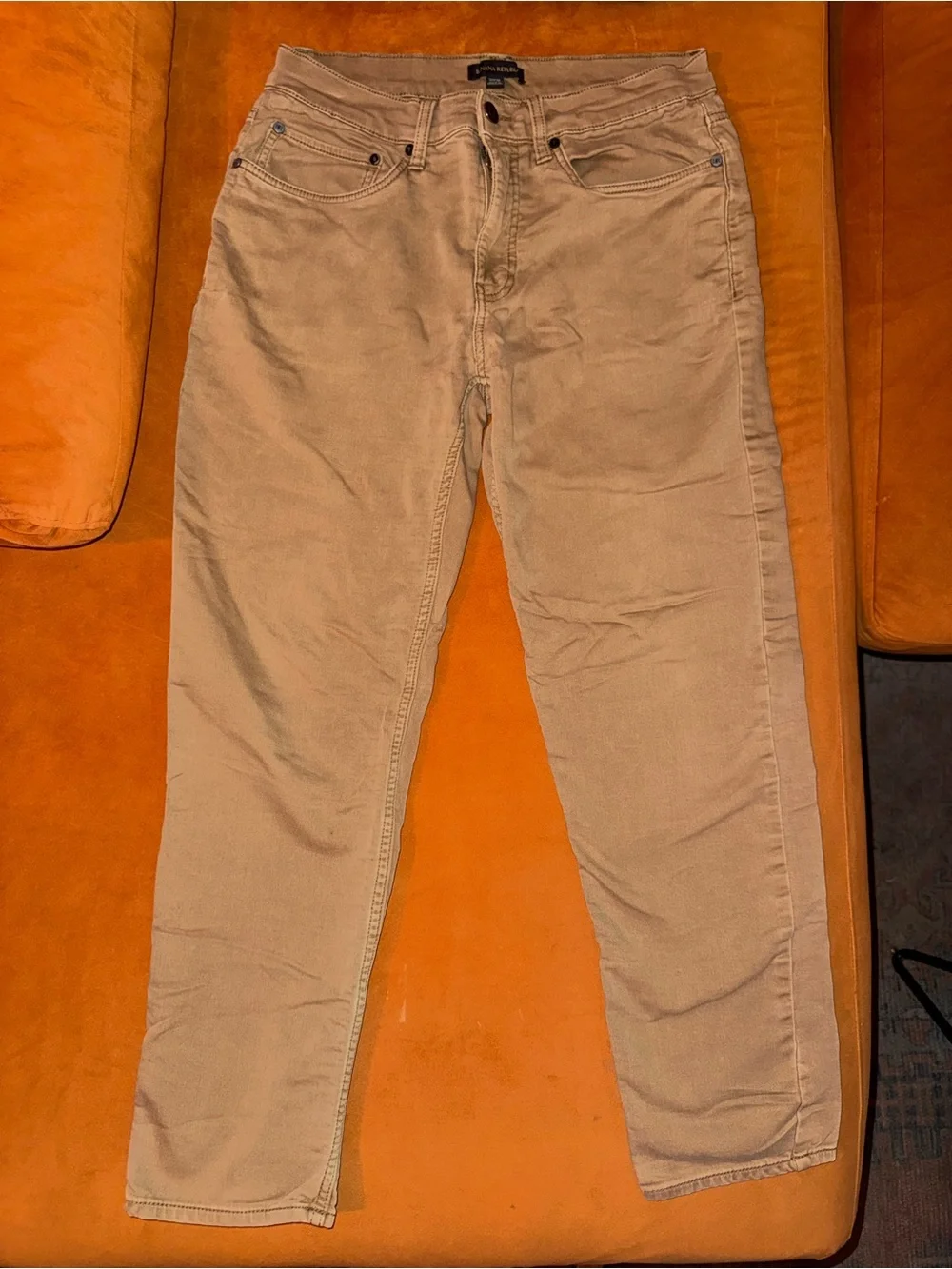98% Cotton, Banana Republic Light Tan Khaki Chinos, size 32x30
